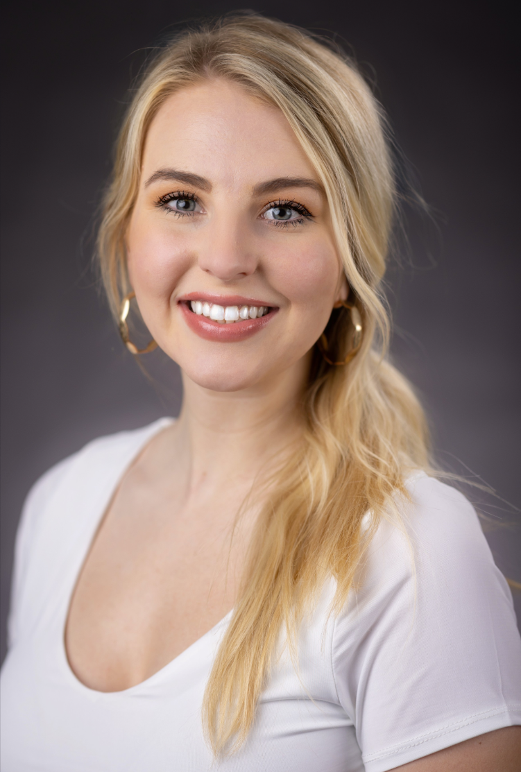 Estee Pollard Headshot