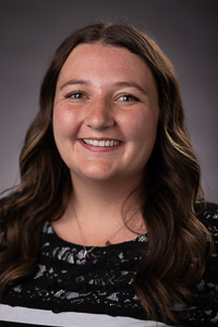 Portrait Mikayla Macaluso