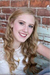 Headshot of Chloe Quezada