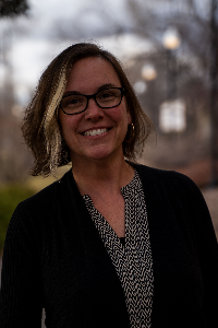 Amanda Bennett Headshot