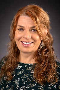 Headshot of Erin Rasmussen