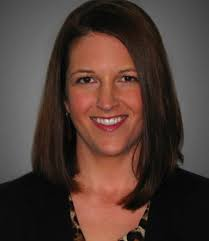 Headshot of Lyn McArthur