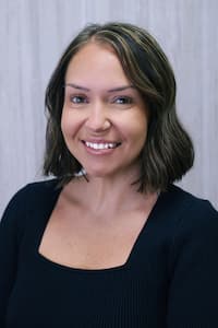 Deanna Martin Headshot