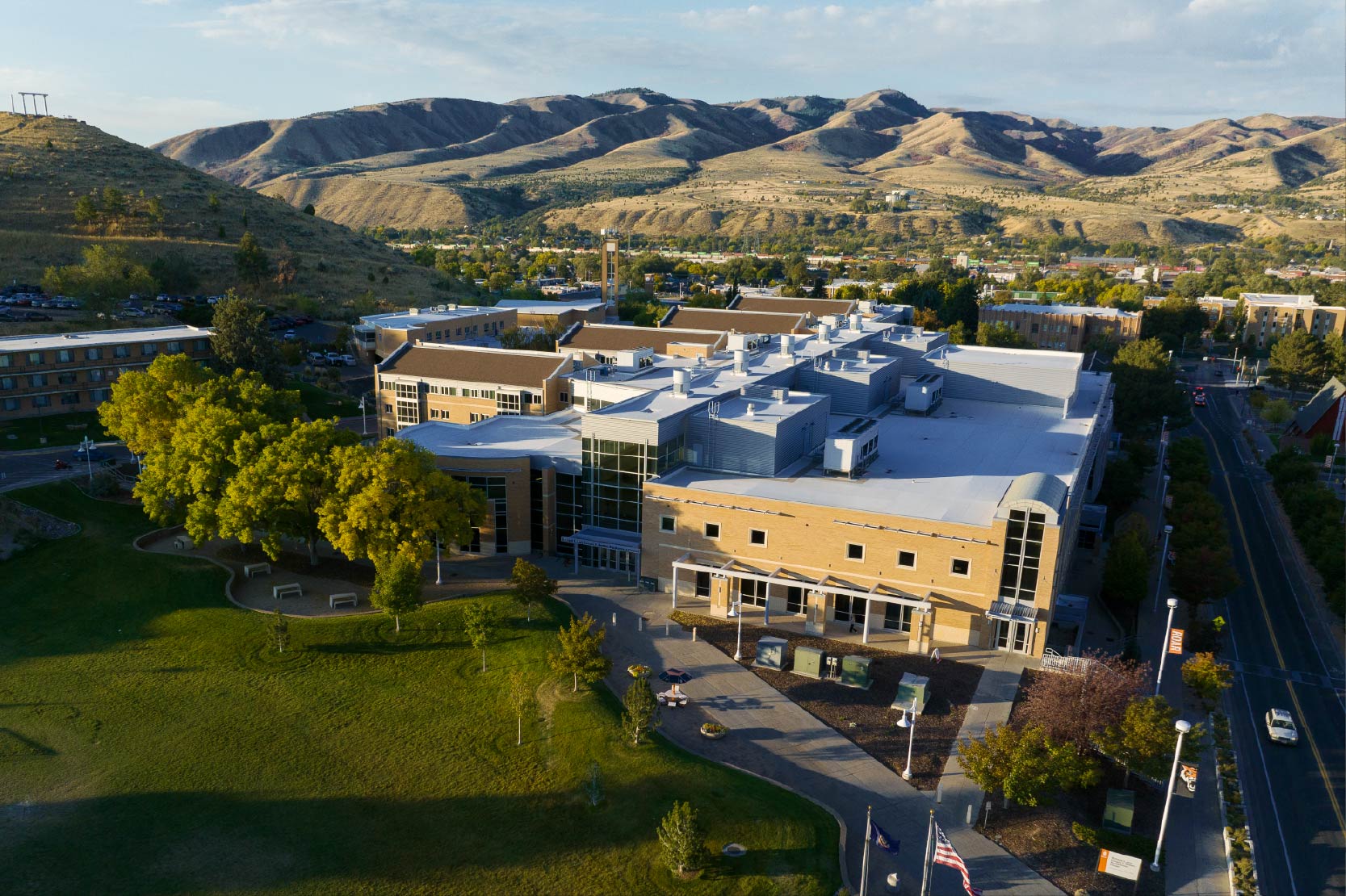Aerial photo of the Rendezvous Building on the Pocatello campus at ISU.