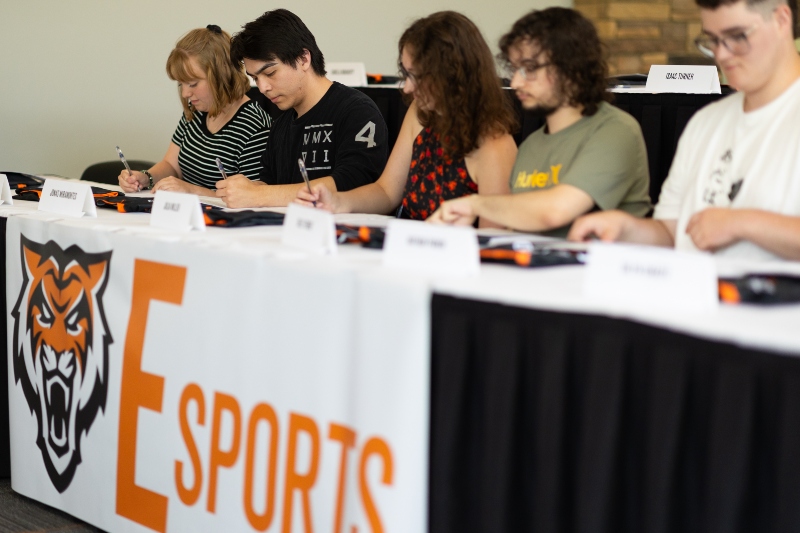 Members of ISU’s Esports team signing their letters of intent.